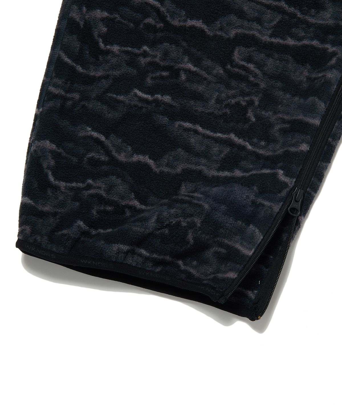 위캔더스(WKNDRS) CAMO FLEECE PANTS (B.CAMO)