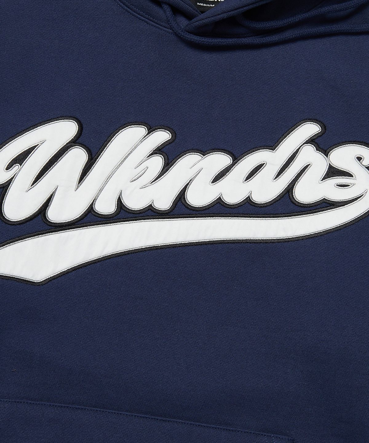 위캔더스(WKNDRS) BASEBALL APPLIQUE HOODIE (NAVY)