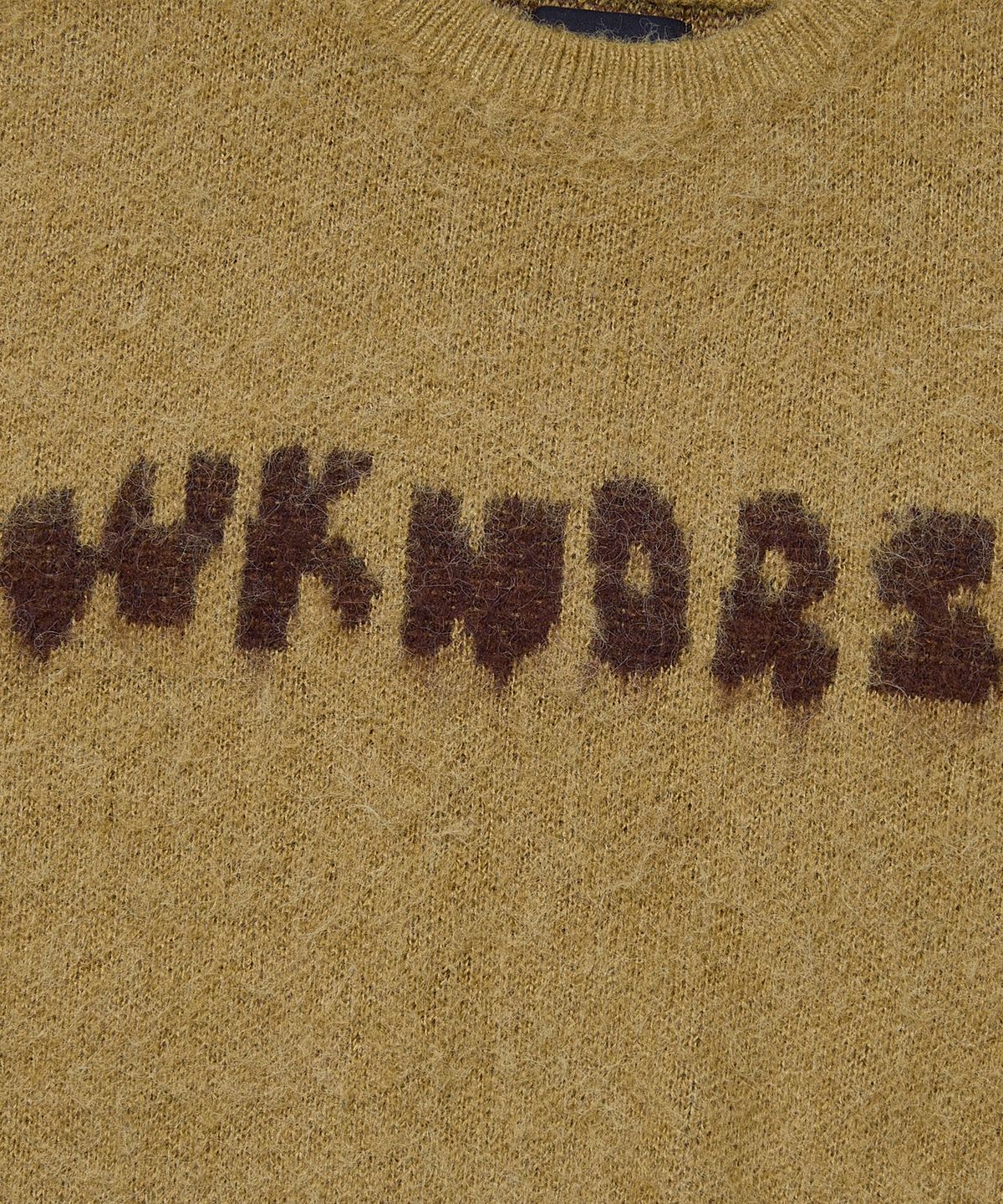 위캔더스(WKNDRS) TATTOO BRUSHED KNIT SWEATER (MUSTARD)