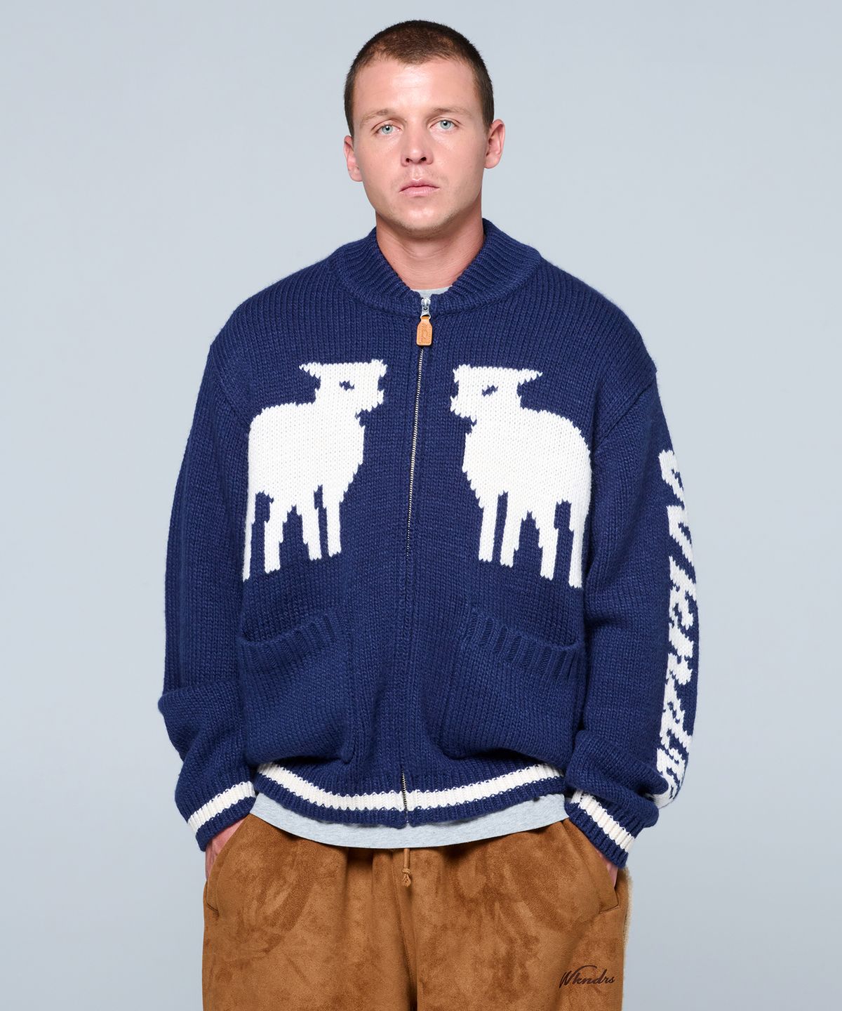 위캔더스(WKNDRS) SHEEP COWICHAN CARDIGAN (NAVY)