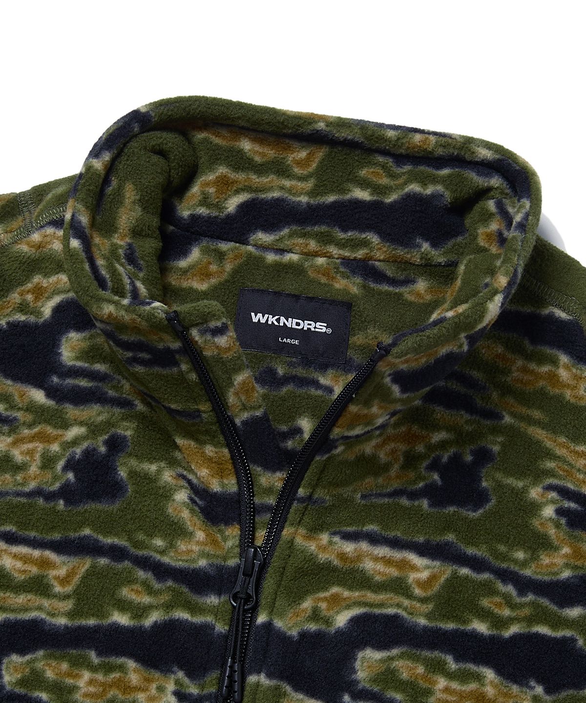 위캔더스(WKNDRS) CAMO FLEECE ZIPUP JK (CAMO)