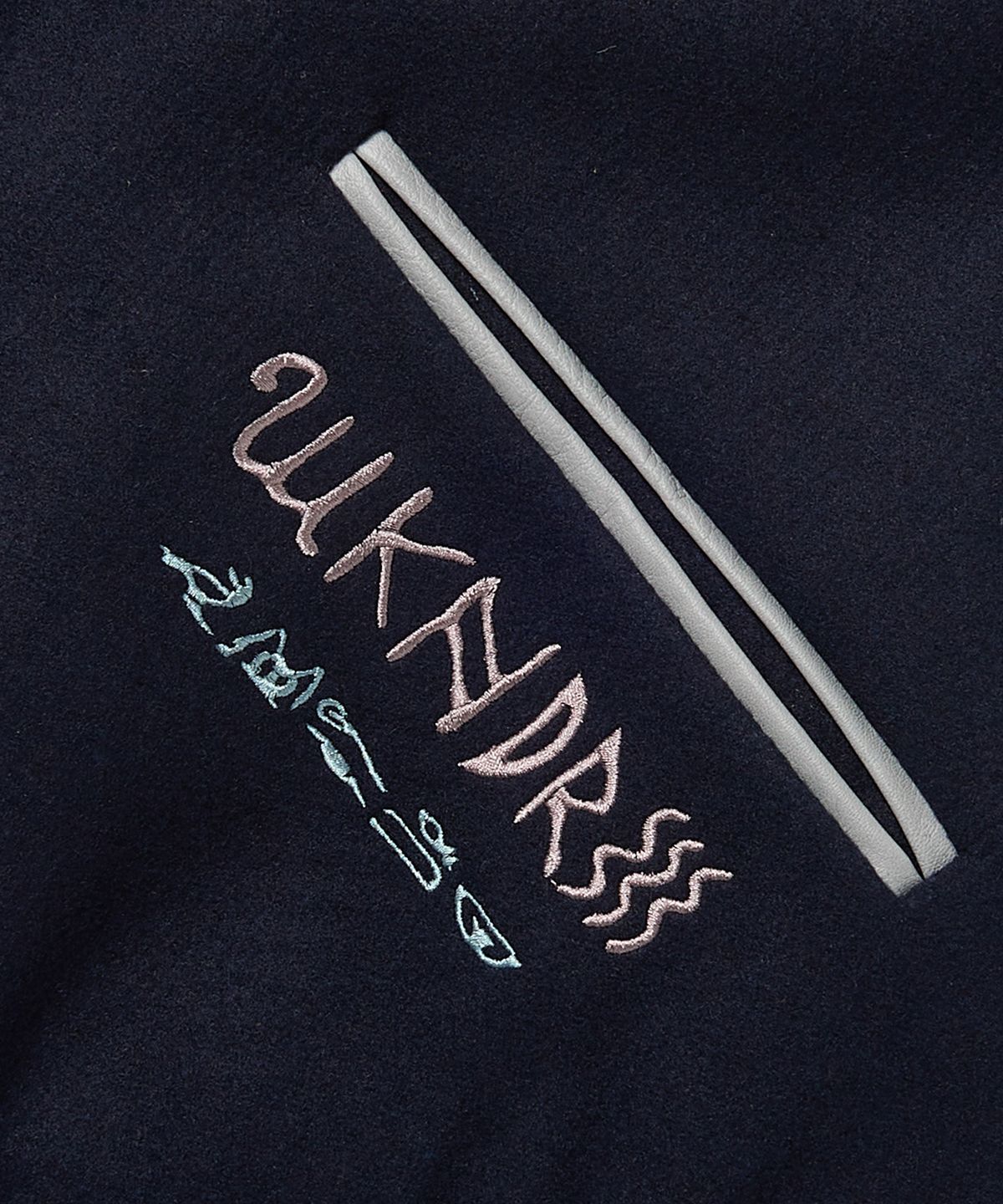 위캔더스(WKNDRS) ILLUMINATI STADIUM JK (NAVY)