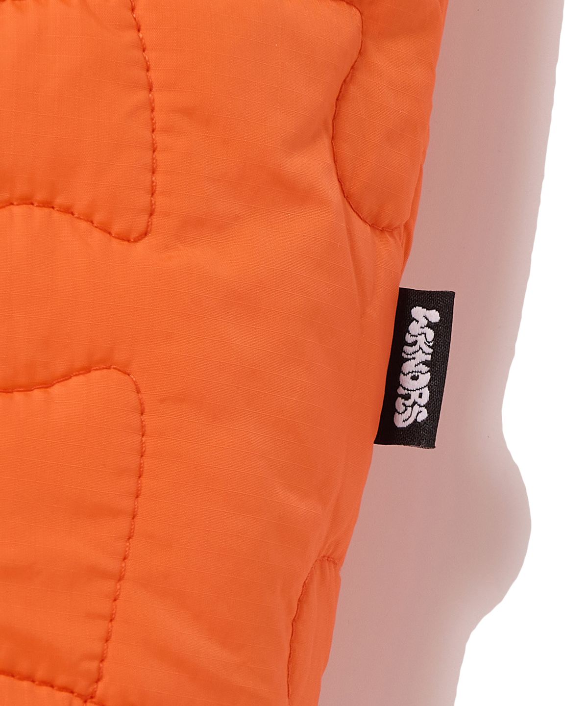 위캔더스(WKNDRS) PUZZLE PUFFER VEST (CAMO)