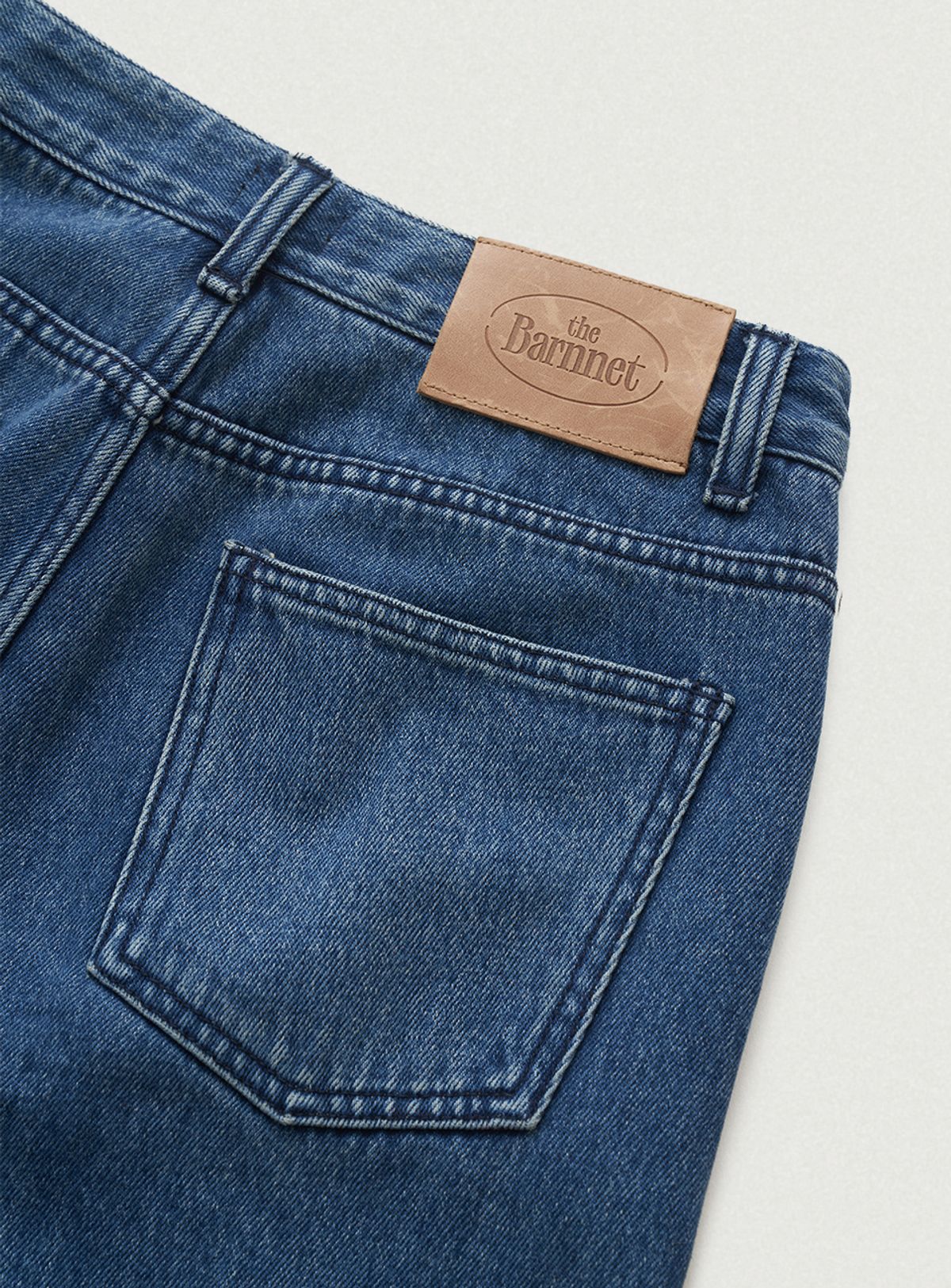 더바넷(THEBARNNET) Glacial Loose-Fit Denim Pants