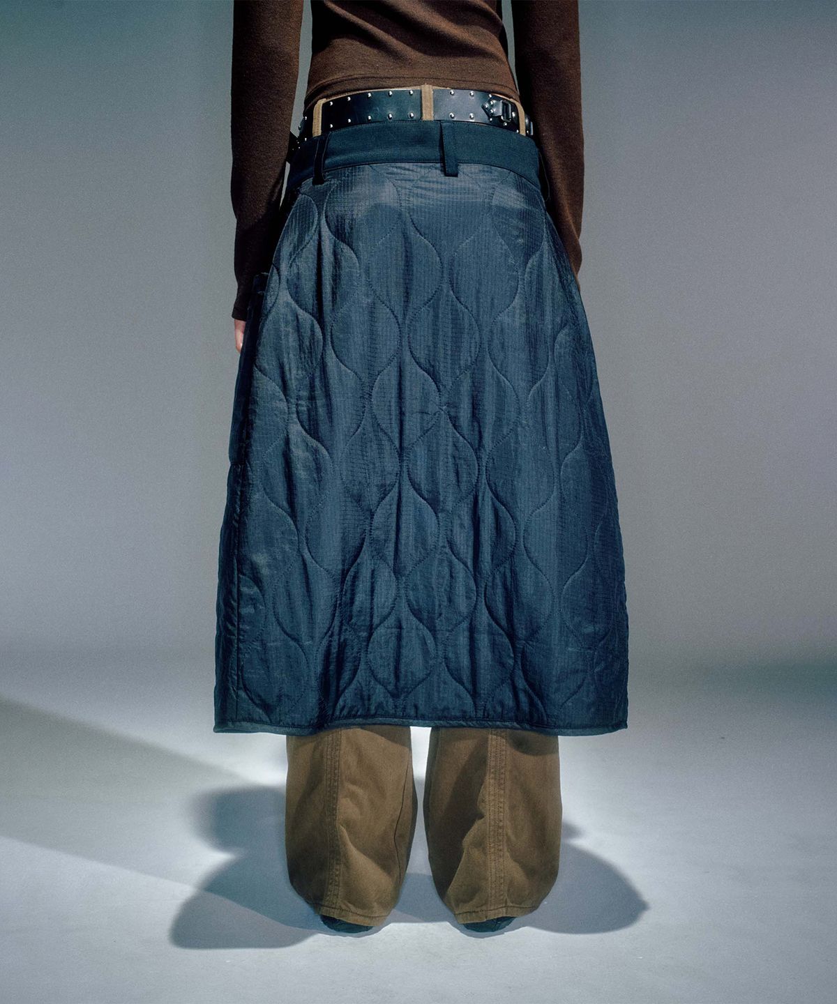 베이컨트 아카이브(VACANT ARCHIVE) KAVI LAYERED QUILTED SKIRT BELT BLACK