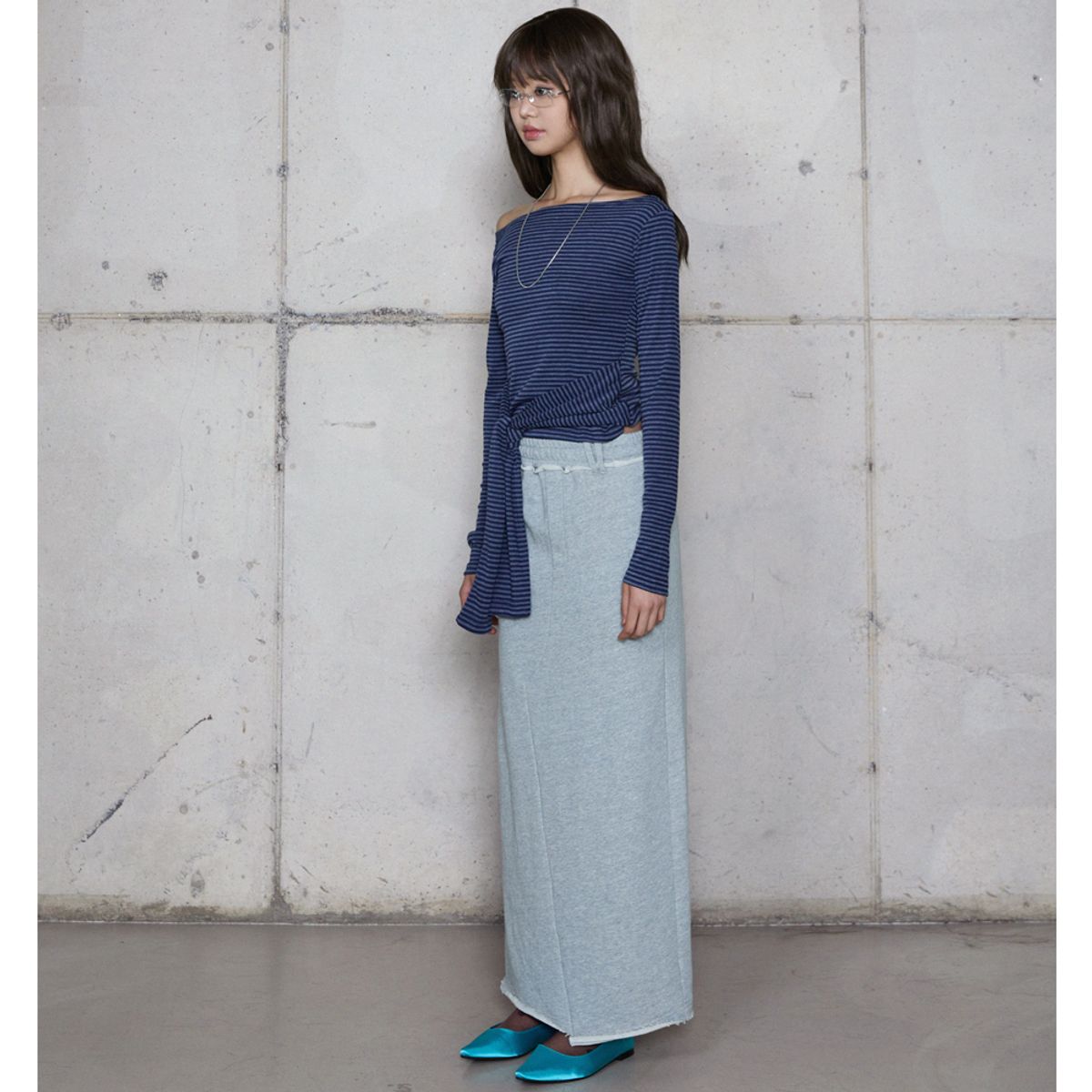 라라폭스(LALAFOX) BACK SLIT LONG SWEAT SKIRT GREY 스웨트 스커트 BR4CS002