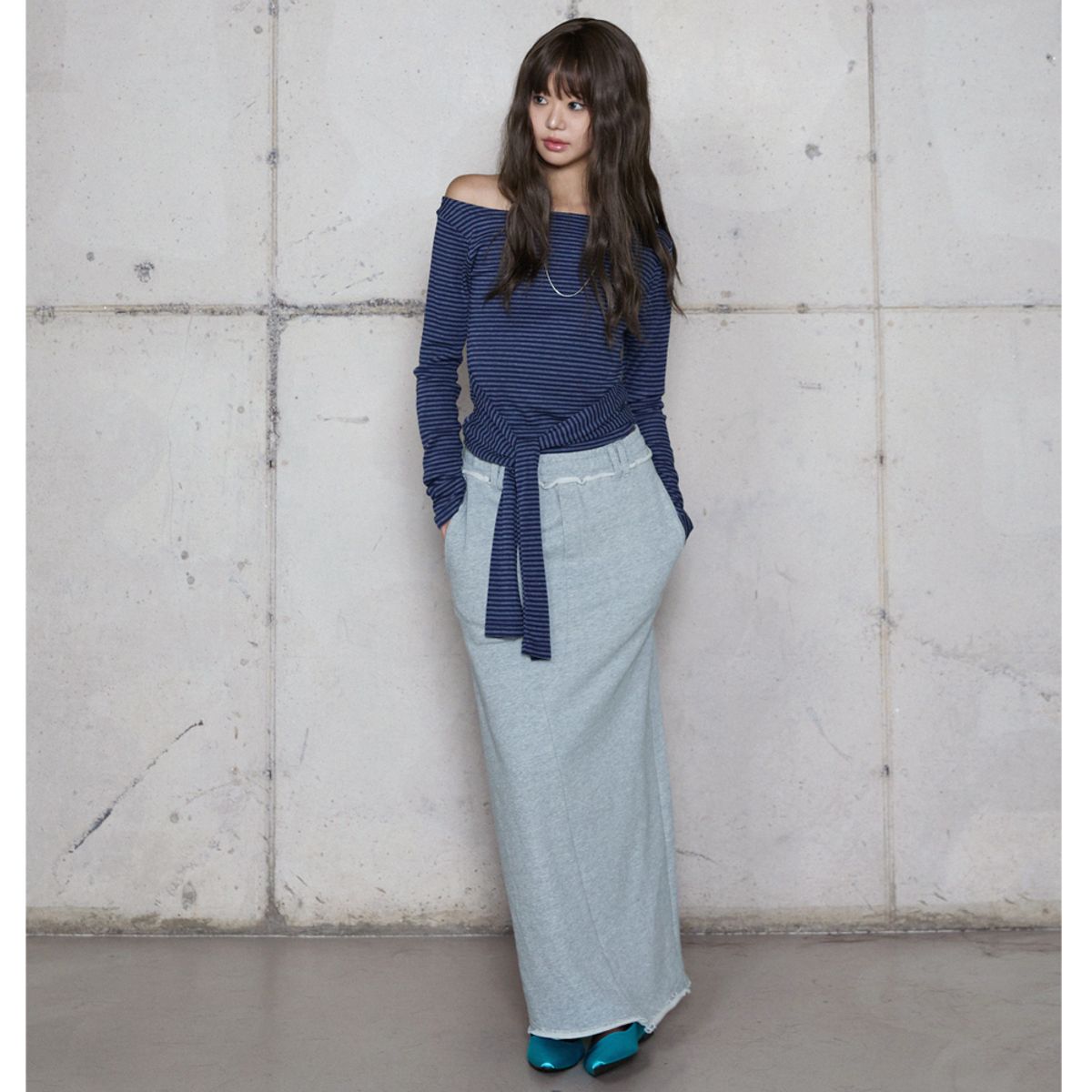 라라폭스(LALAFOX) BACK SLIT LONG SWEAT SKIRT GREY 스웨트 스커트 BR4CS002