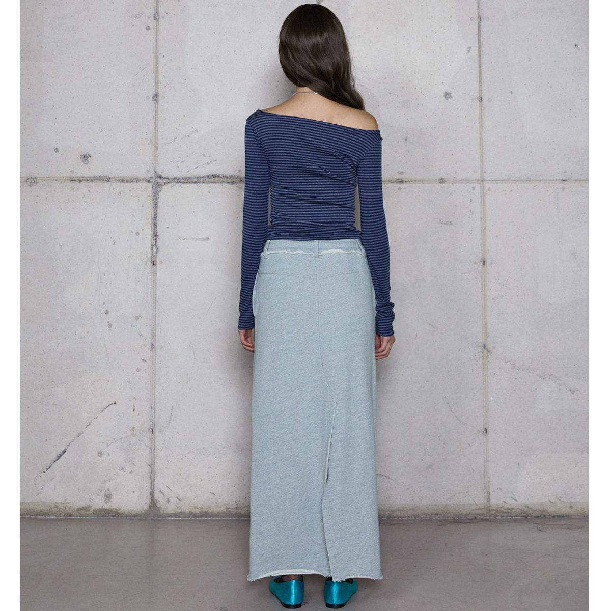 라라폭스(LALAFOX) BACK SLIT LONG SWEAT SKIRT GREY 스웨트 스커트 BR4CS002
