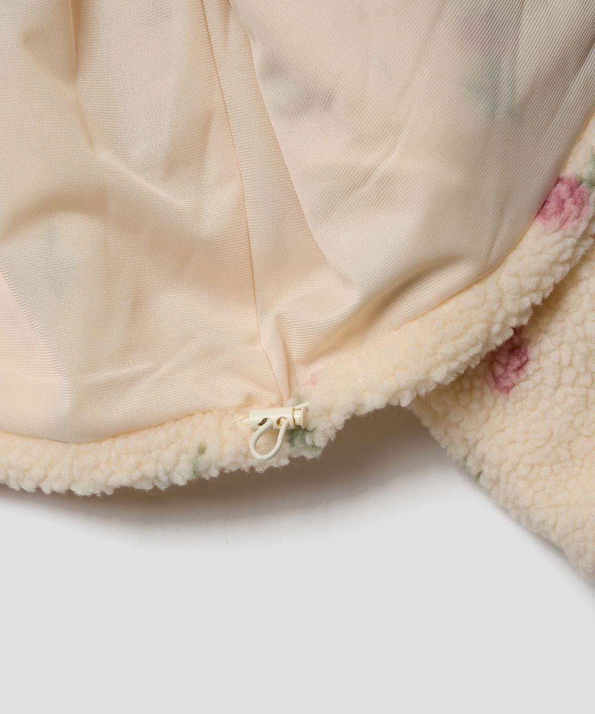 튜드먼트(TTUDEMENT) FLEECE FLORAL JACKET IVORY