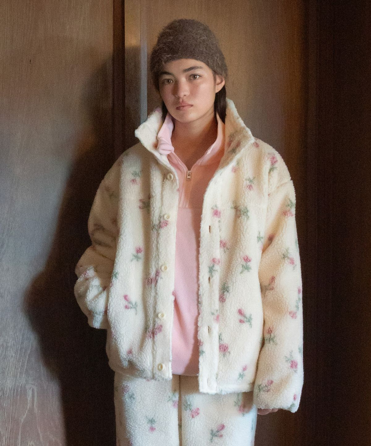튜드먼트(TTUDEMENT) FLEECE FLORAL JACKET IVORY