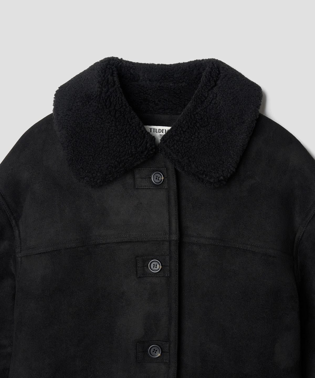 튜드먼트(TTUDEMENT) TEDDY COLLAR BUTTON MUSTANG BLACK