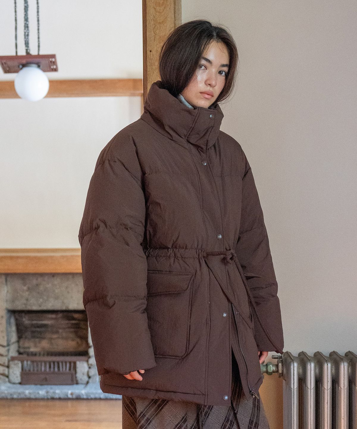 튜드먼트(TTUDEMENT) DUCK DOWN OVERFIT HALF JUMPER BROWN