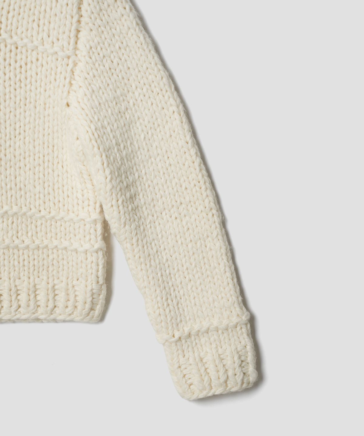 튜드먼트(TTUDEMENT) CHUNKY HANDMADE CARDIGAN IVORY