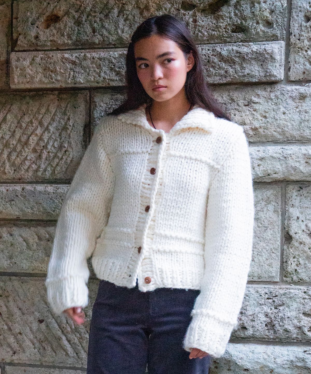 튜드먼트(TTUDEMENT) CHUNKY HANDMADE CARDIGAN IVORY
