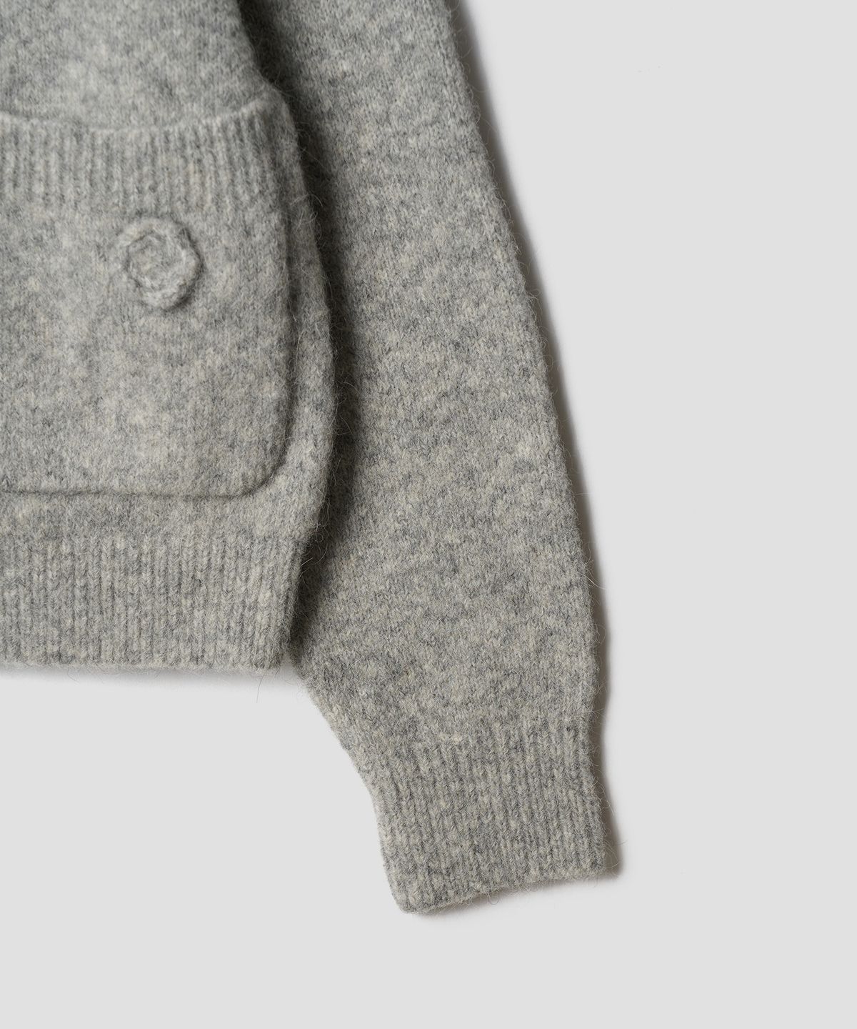 튜드먼트(TTUDEMENT) ALPACA FLOWER CARDIGAN GREY