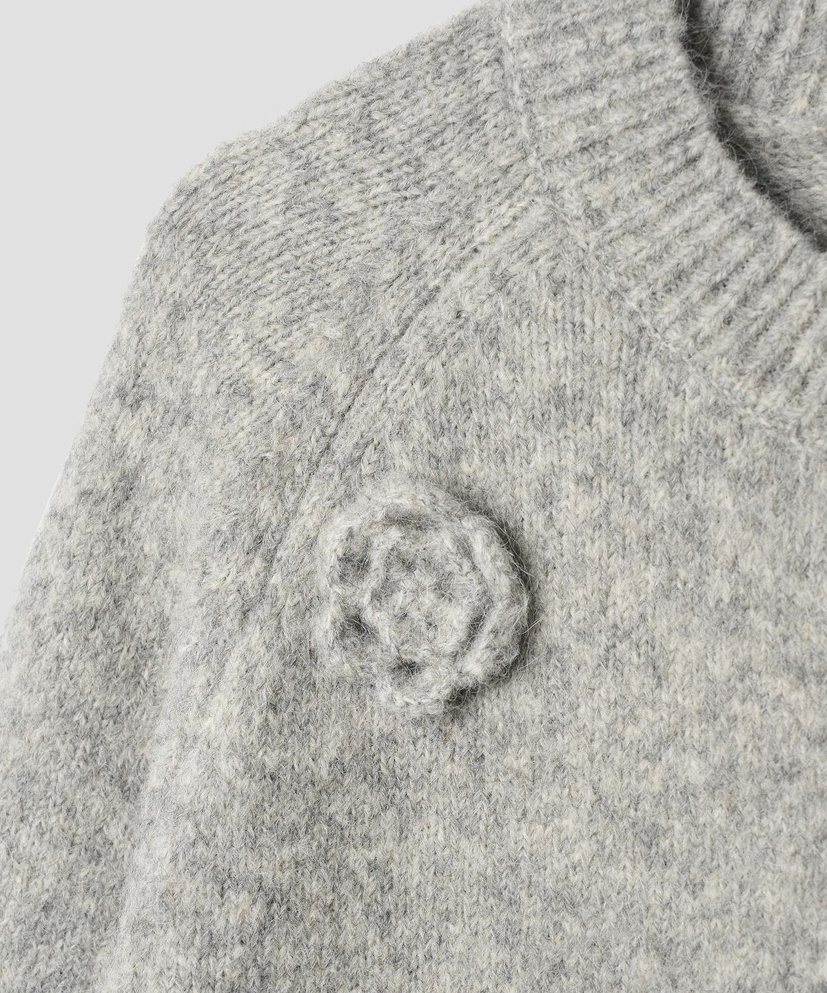 튜드먼트(TTUDEMENT) ALPACA FLOWER CARDIGAN GREY
