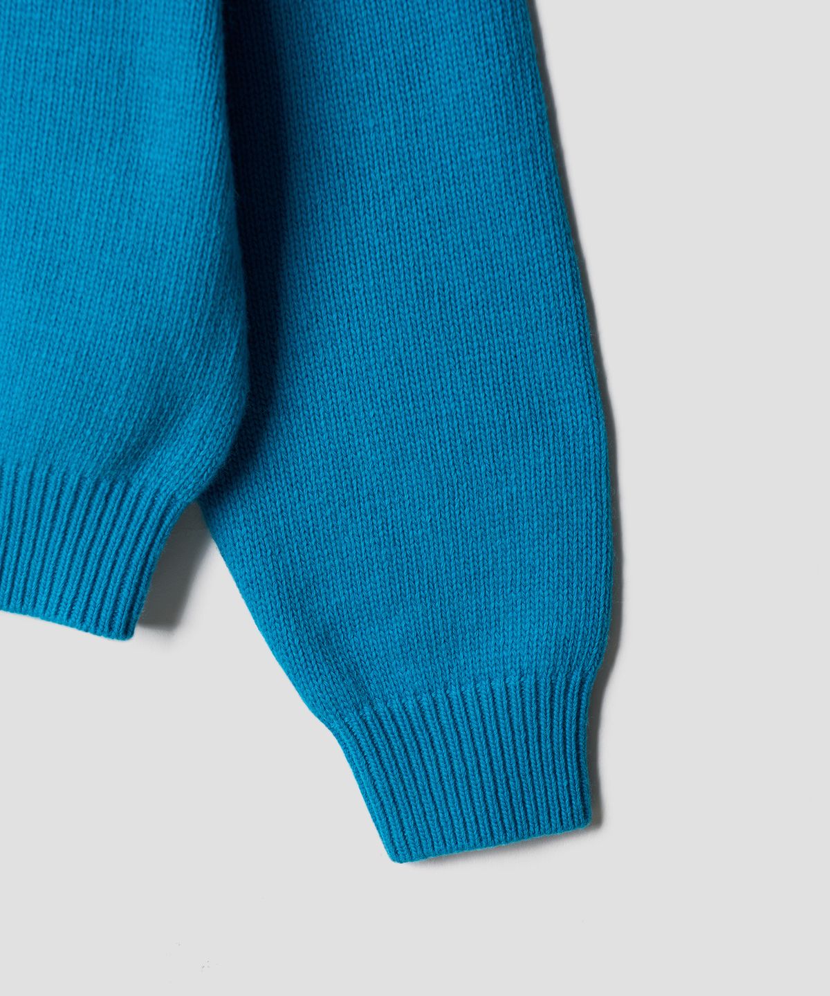 튜드먼트(TTUDEMENT) ESSENTIAL WOOL V-NECK KNIT 4COLORS
