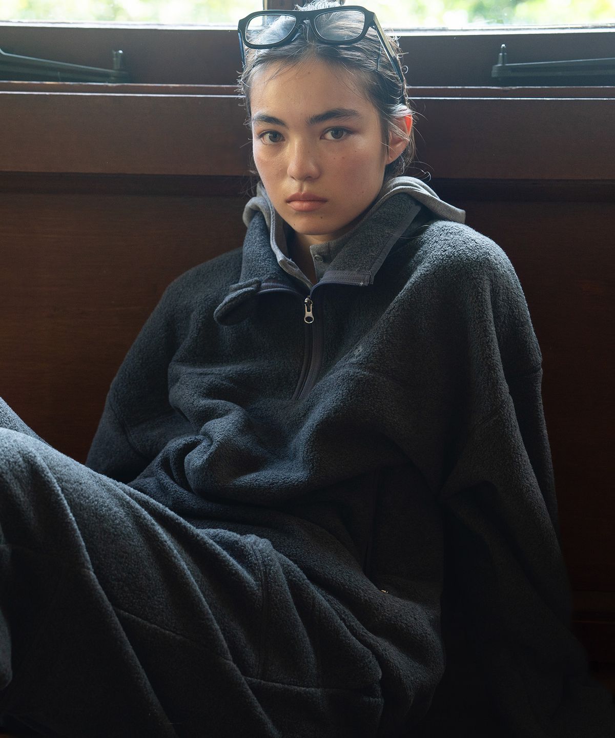 튜드먼트(TTUDEMENT) SOFT FLEECE HALF ZIP-UP CHARCOAL