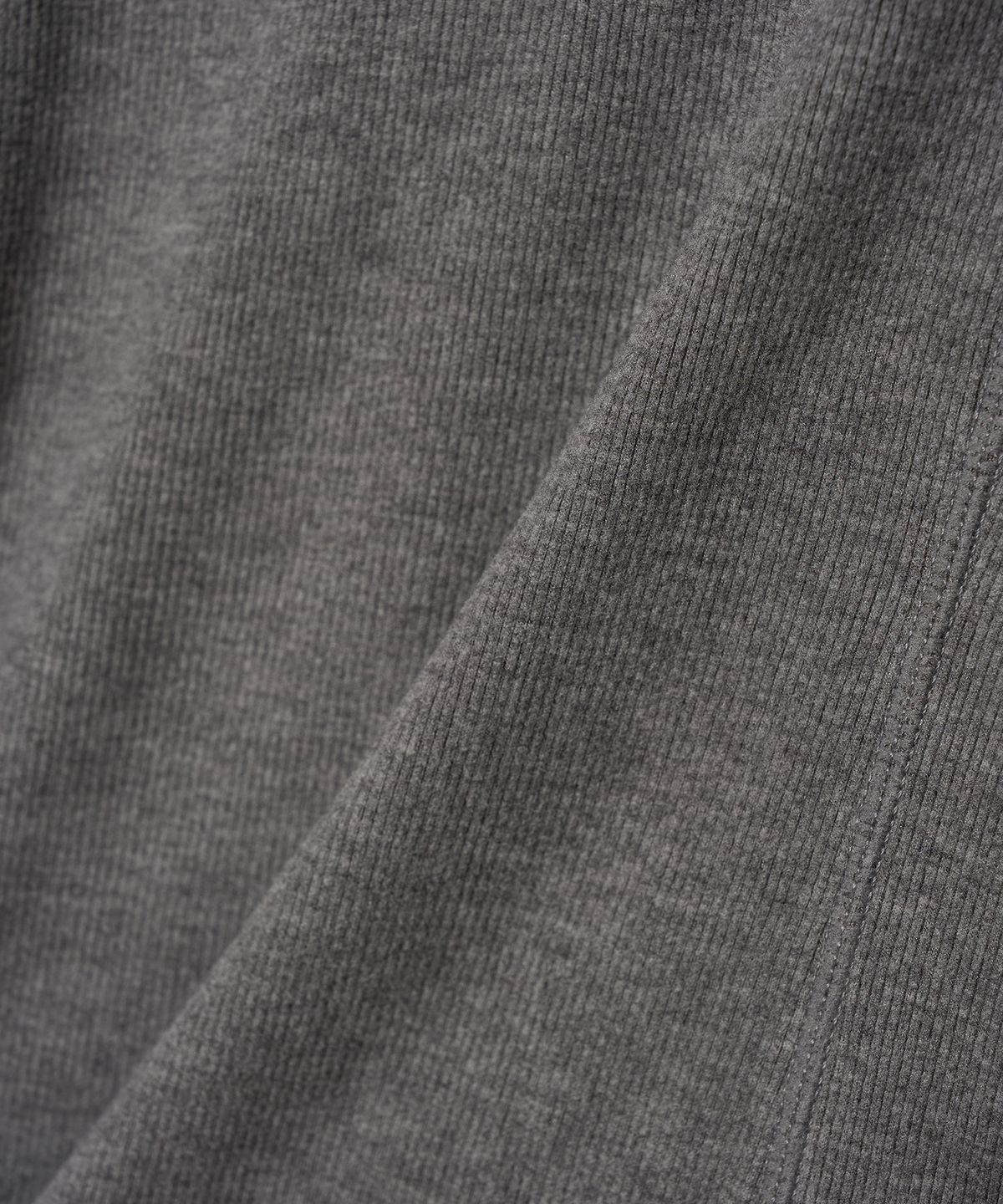 튜드먼트(TTUDEMENT) BUTTON HIGH-NECK LONG-SLEEVE PULLOVER MELANGE GREY