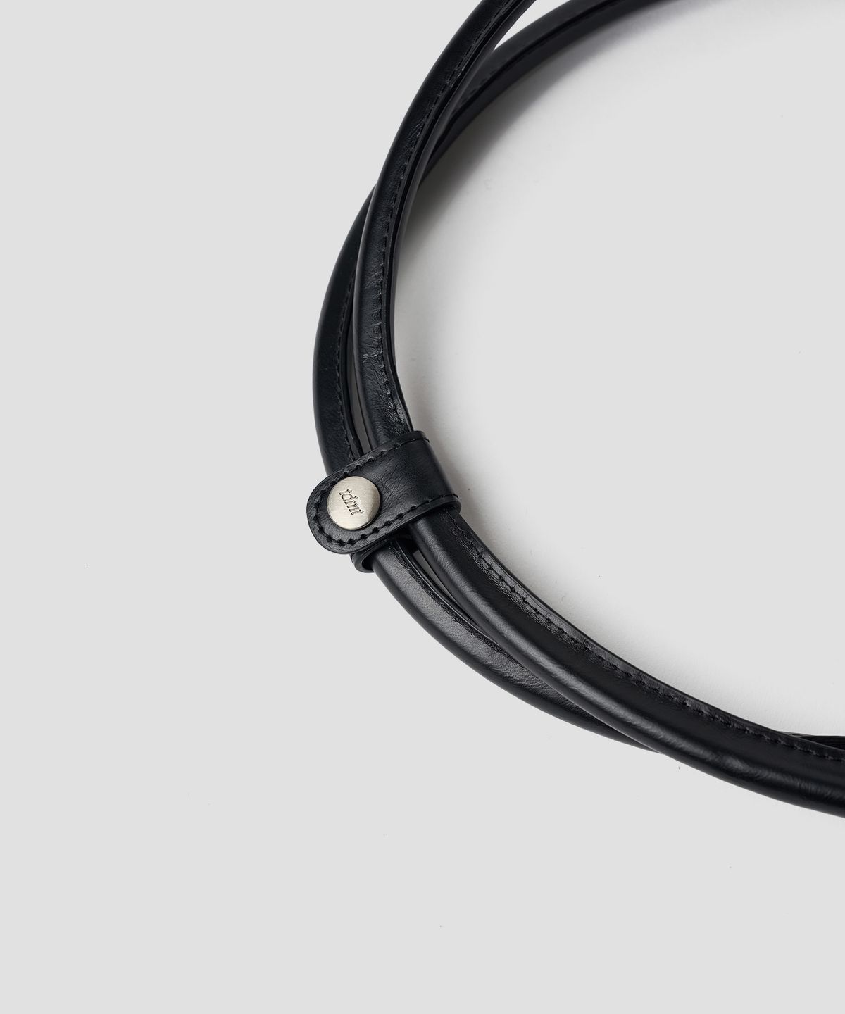튜드먼트(TTUDEMENT) CLASSIC BELT SQUARE BAG BLACK