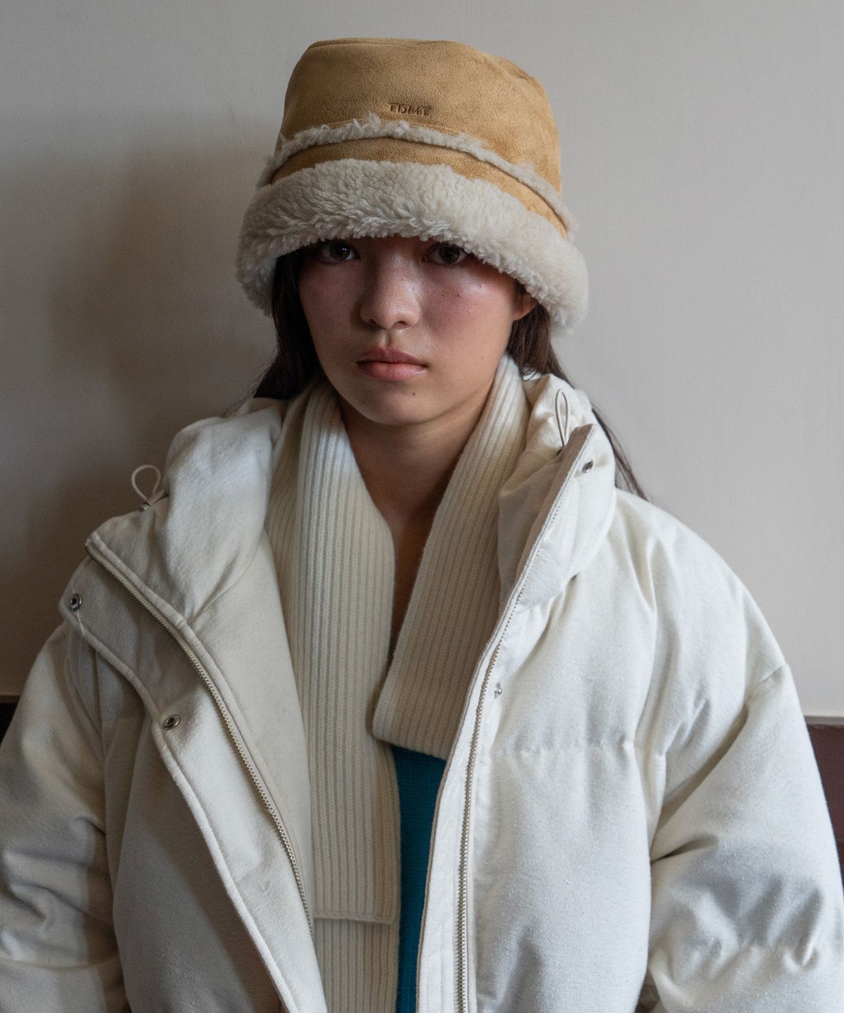 튜드먼트(TTUDEMENT) TEDDY TRIM MUSTANG HAT BEIGE