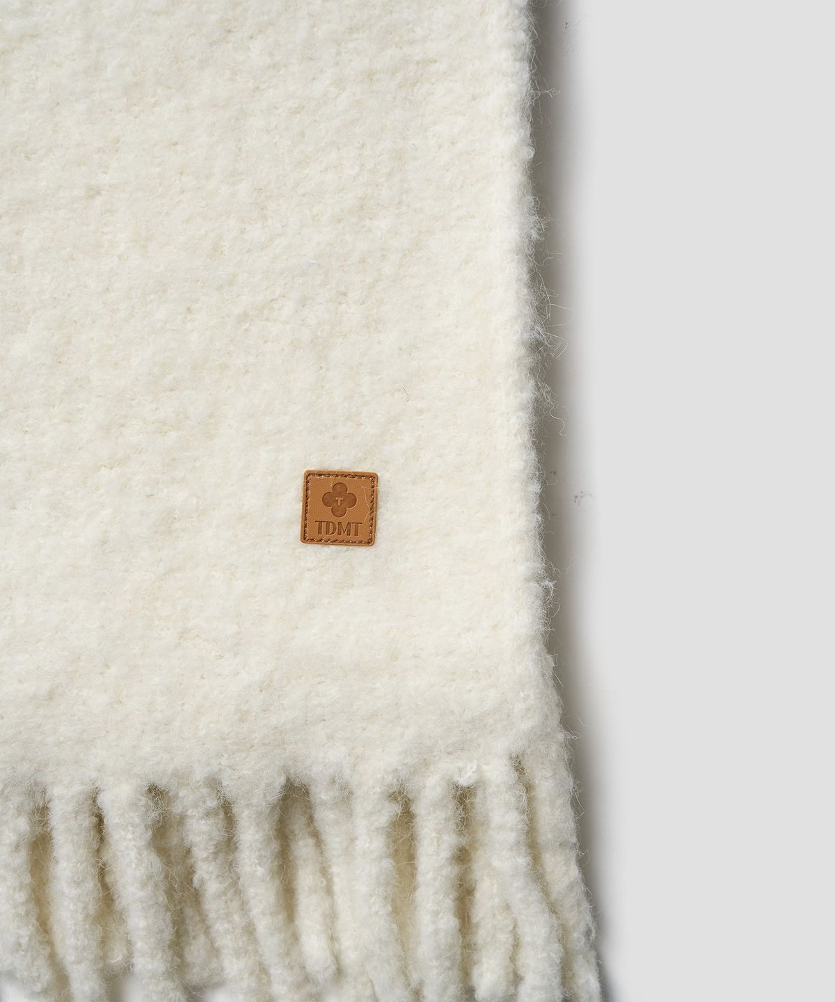 튜드먼트(TTUDEMENT) SOFT VOLUME MUFFLER IVORY