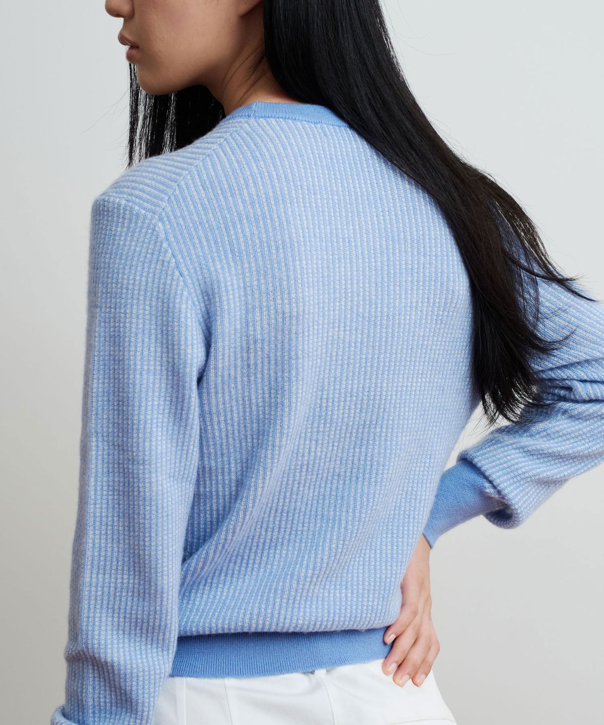 더니트컴퍼니(THEKNITCOMPANY) (우먼) 발투르 울 스웨터 [셀레스티얼 블루]