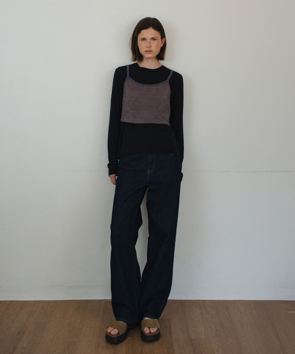 어나우트(UNNOUT) RELAXED WOOL T-SHIRT BLACK