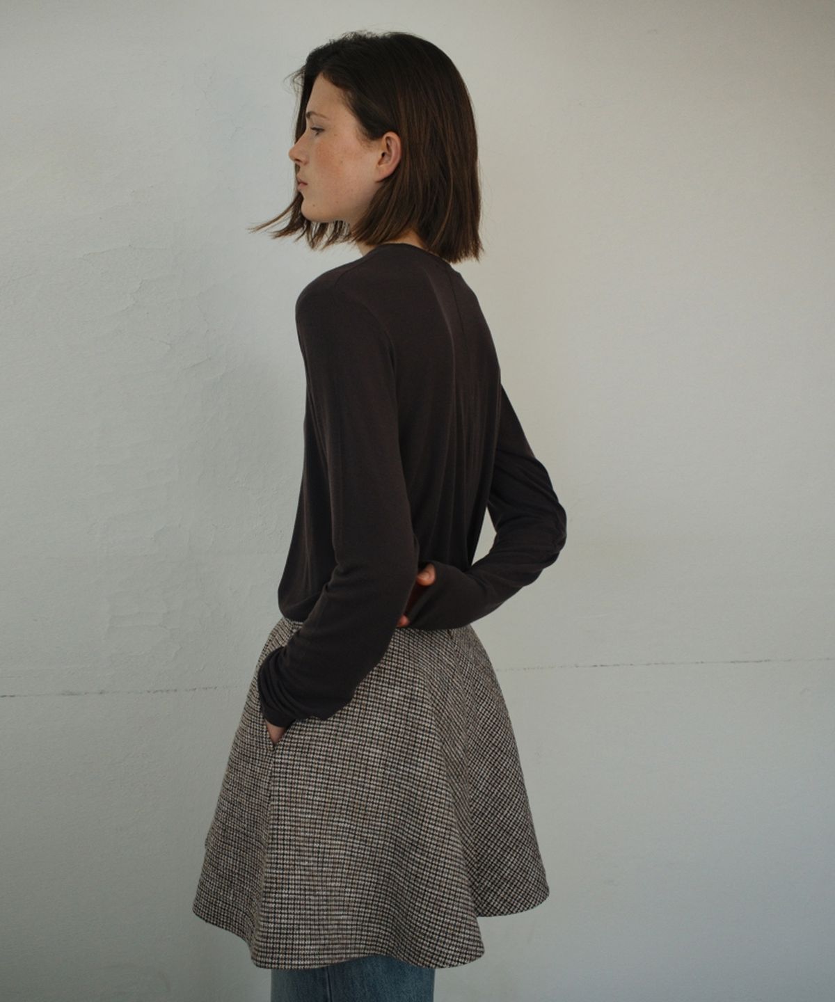 어나우트(UNNOUT) RELAXED WOOL T-SHIRT BROWN