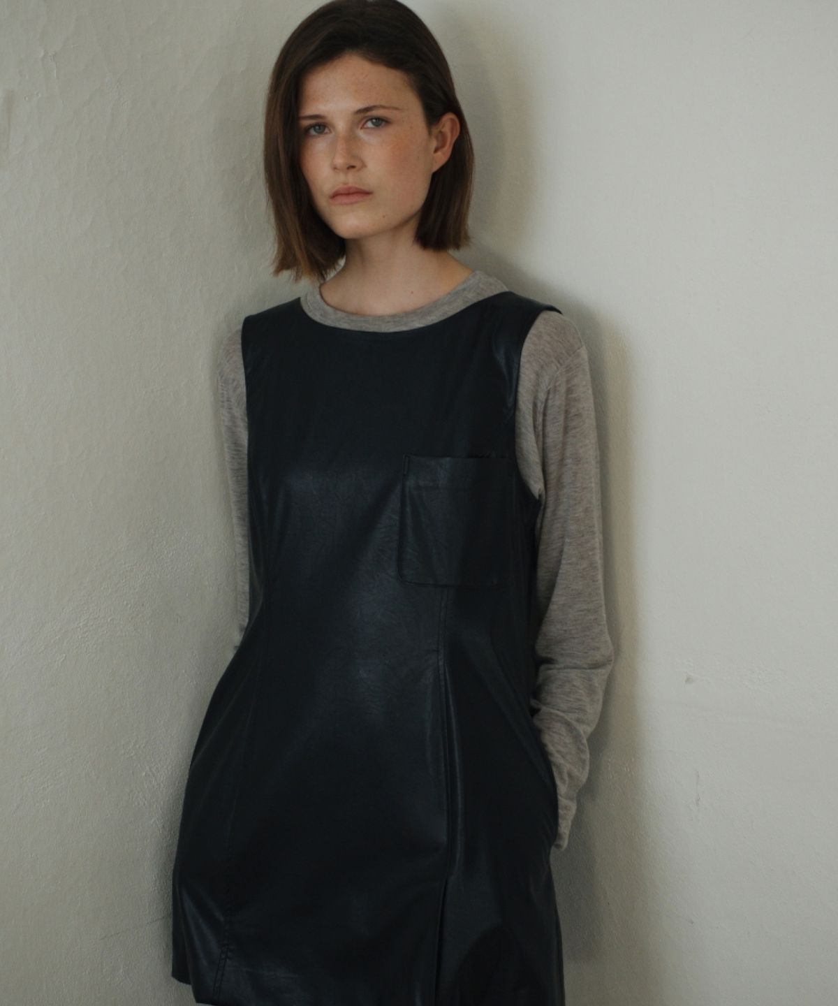 어나우트(UNNOUT) RELAXED WOOL T-SHIRT GREY