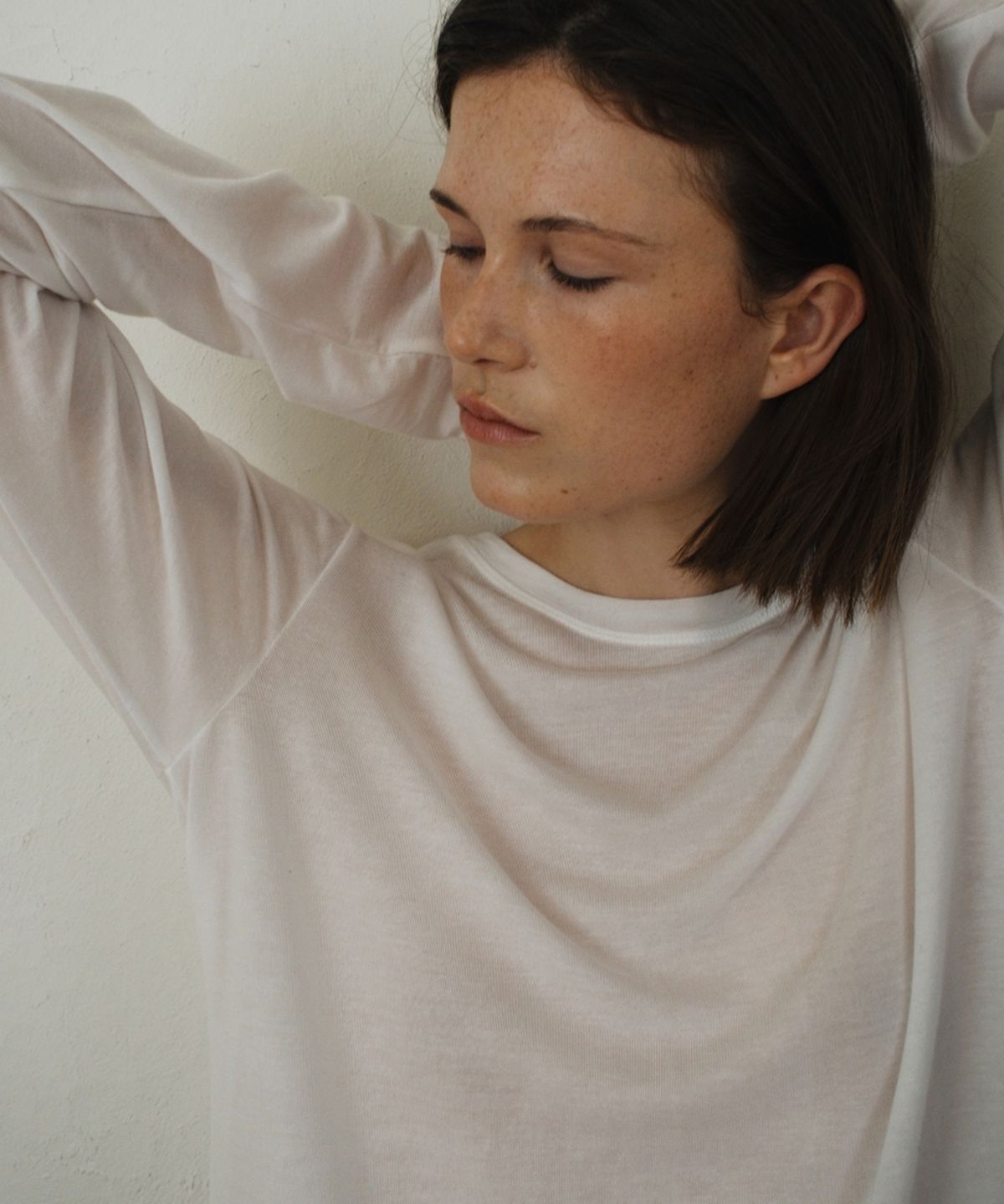 어나우트(UNNOUT) RELAXED WOOL T-SHIRT WHITE