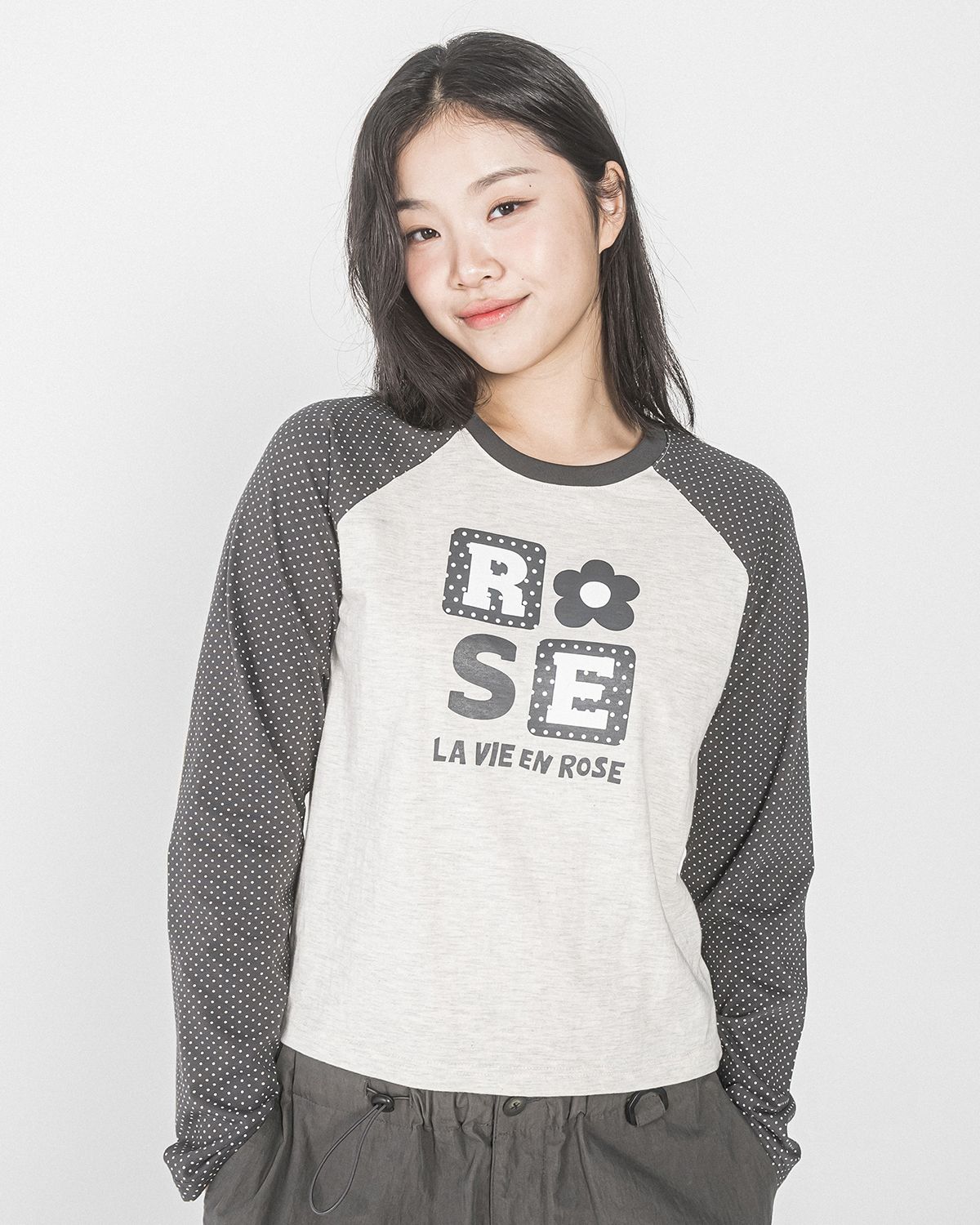 해비즘(HAVISM) DOT ROSE RAGLAN L/S TEE(CHARCOAL)