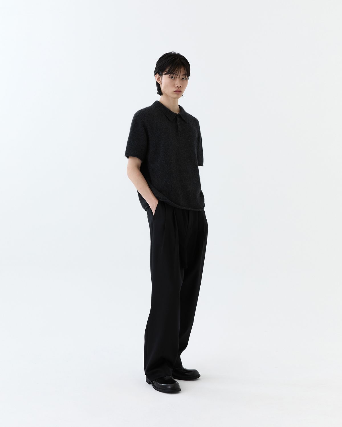 디앤드퀘스천(THEENDQUESTION) Wool belt tuck pants / BLACK