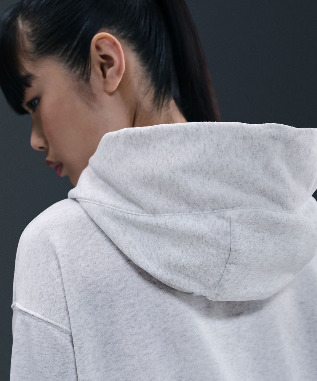 나이키(NIKE) 스포츠웨어 피닉스 플리스 오버사이즈 풀오버 후디 - 버치 헤더:블랙 / FZ7197-051