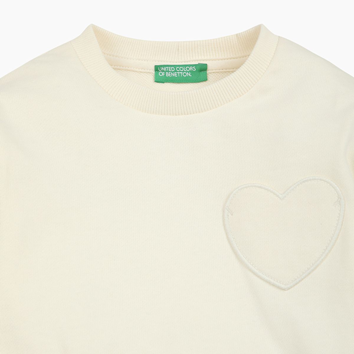 베네통키즈(BENETTONKIDS) 하트 자수 맨투맨_3NBMG10K2CR