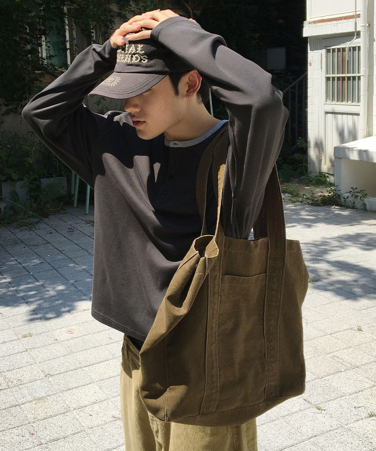 인템포무드(INTEMPOMOOD) 코브 워시드 쇼퍼백_샌드