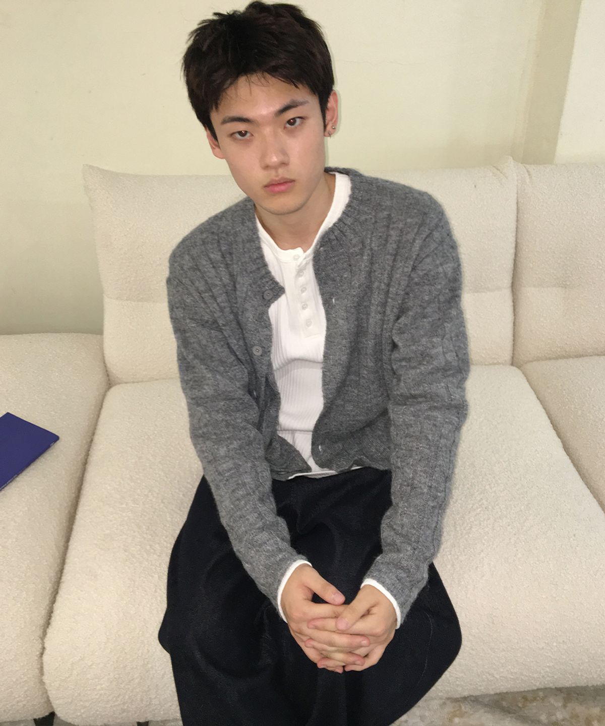 인템포무드(INTEMPOMOOD) 모스 크롭 리브드 카디건_그레이