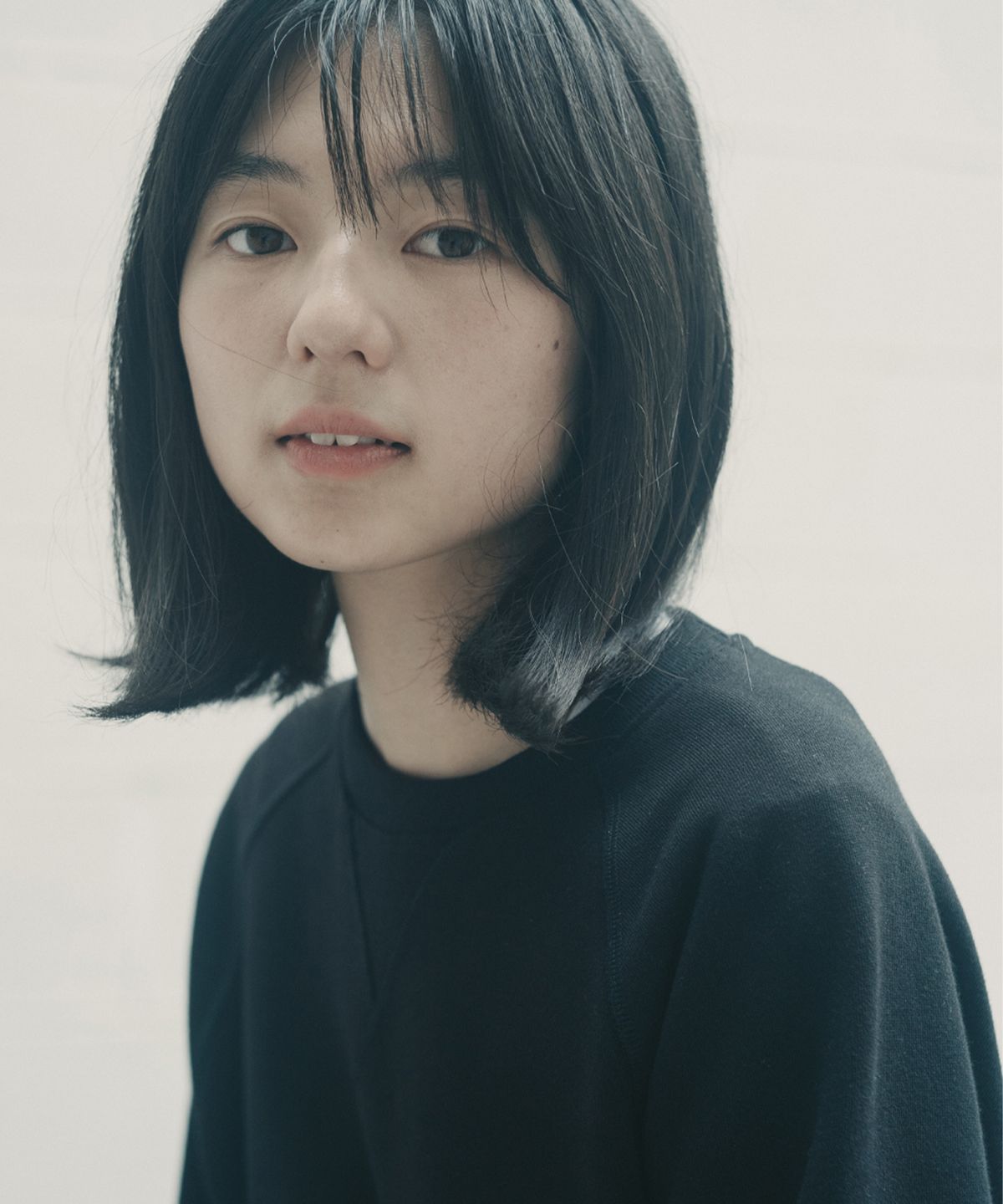 오헤시오(OHESHIO) NTC X OHESHIO APPLE LOGO SWEATSHIRT, BLACK