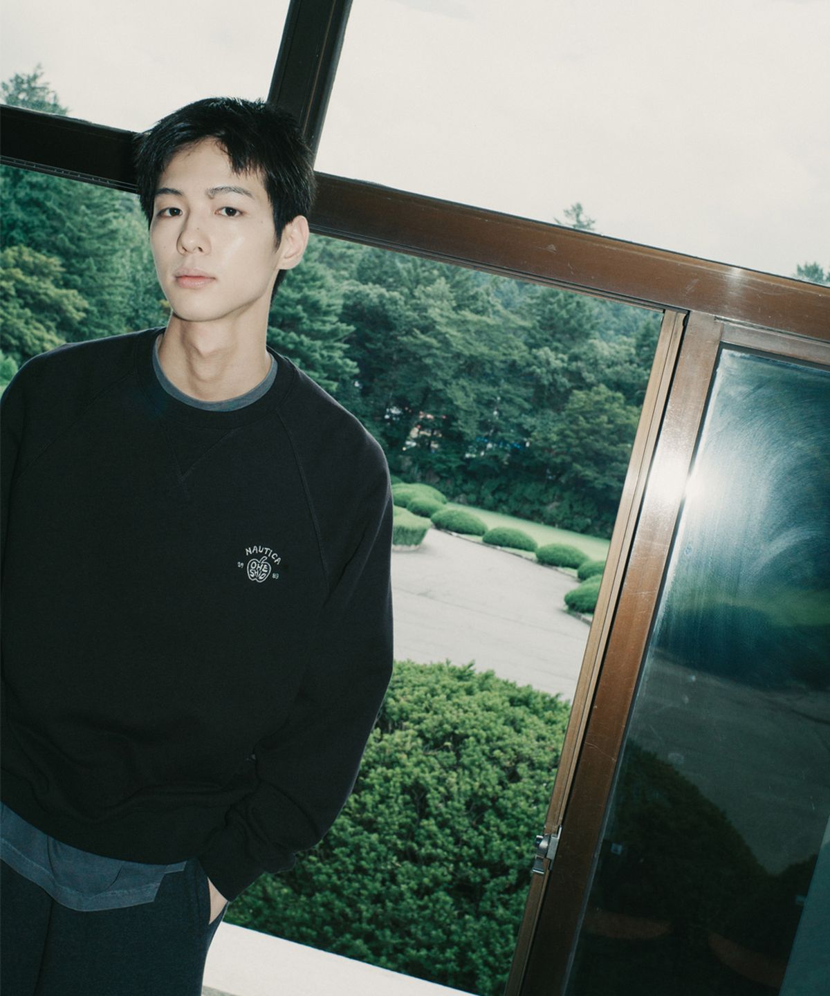 오헤시오(OHESHIO) NTC X OHESHIO APPLE LOGO SWEATSHIRT, BLACK