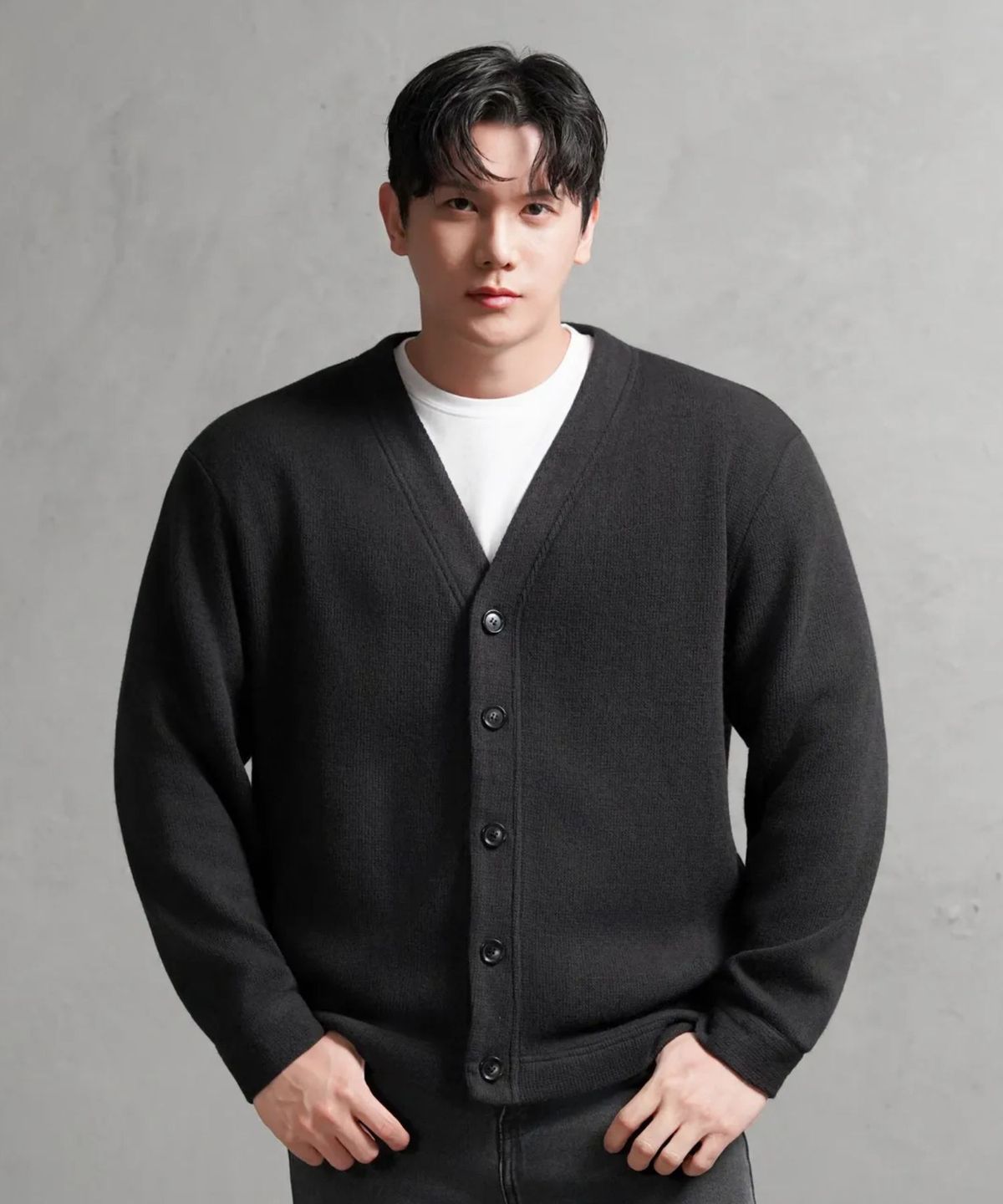 디바라(DIBALA) 어깨패드가 들어간 특허 남자 울 가디건 디바라 시그니처 수트 남자 어깨뽕