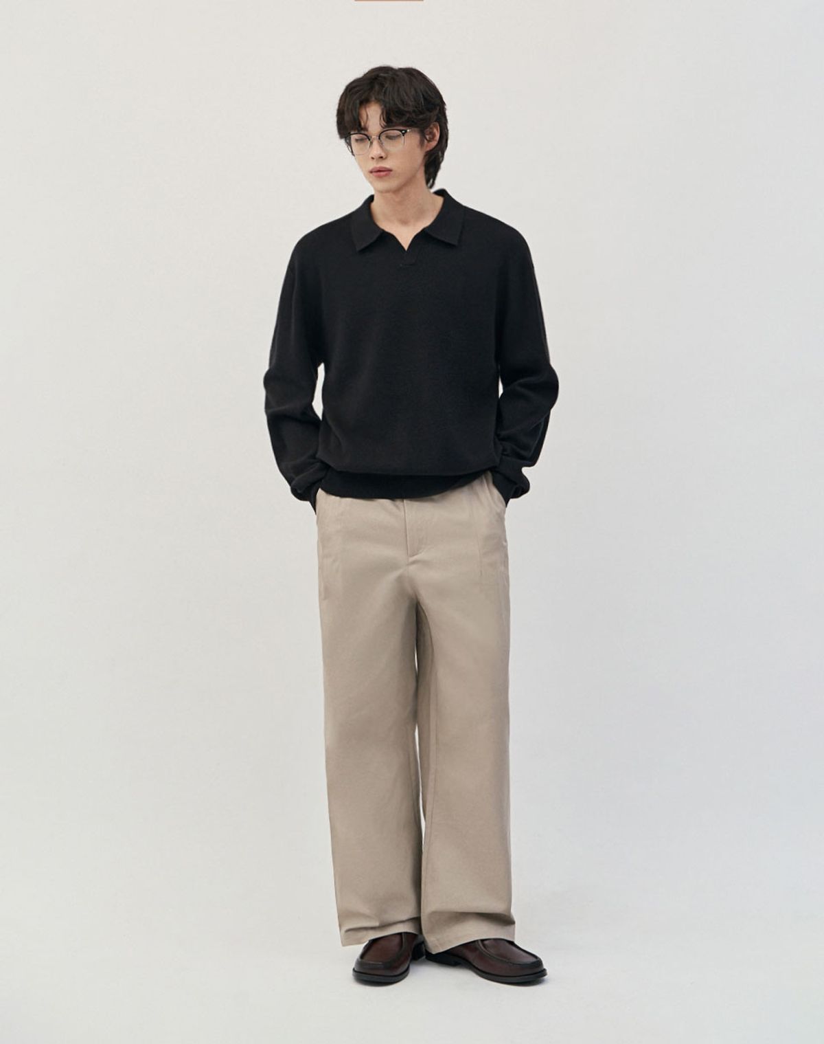 워크온바디오프(WORK ON BODY OFF) 베르노 세미 오버핏 카라 니트 [블랙]