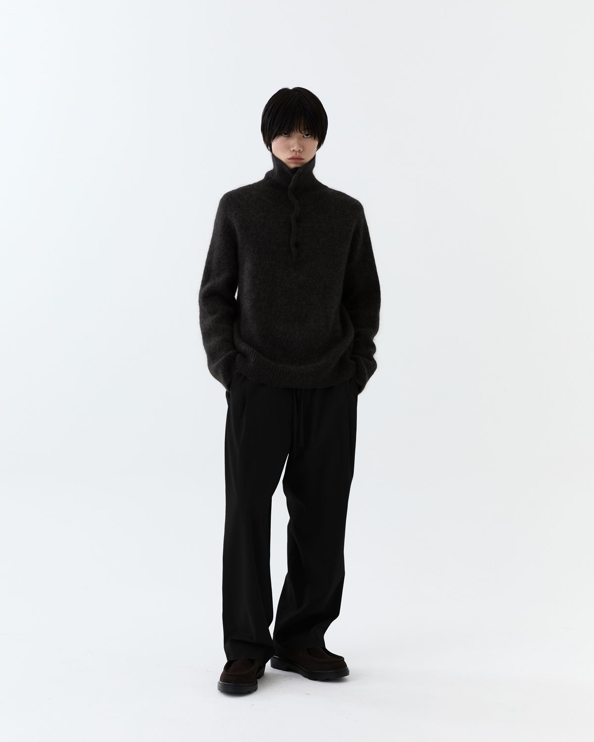 디앤드퀘스천(THEENDQUESTION) Wool band tuck pants / BLACK
