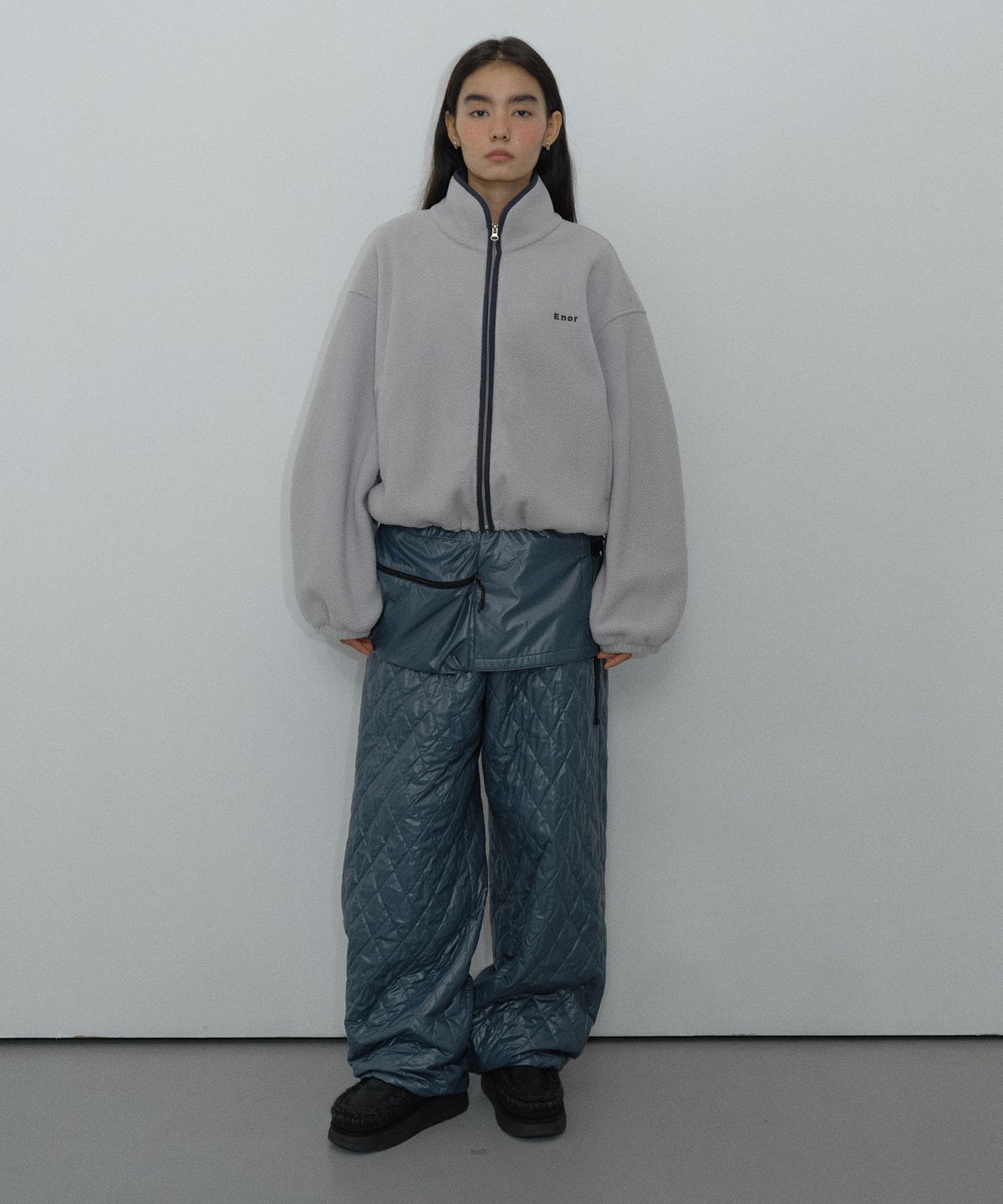 엔오르(EN OR) [CORE] QUILTED BANDING PANTS - THE QUIET BLUE