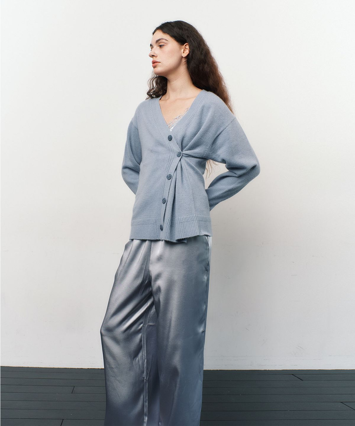 아템포(ATEMPO) RACCOON WOOL KNIT CARDIGAN / fog blue