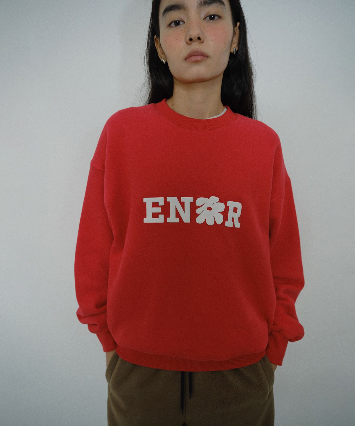 엔오르(EN OR) [CORE] ENOR FLOWER SWEATSHIRT - RED