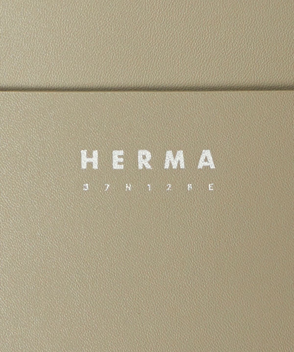헤르마(HERMA) 포셰 크로스바디 파우치 에크루