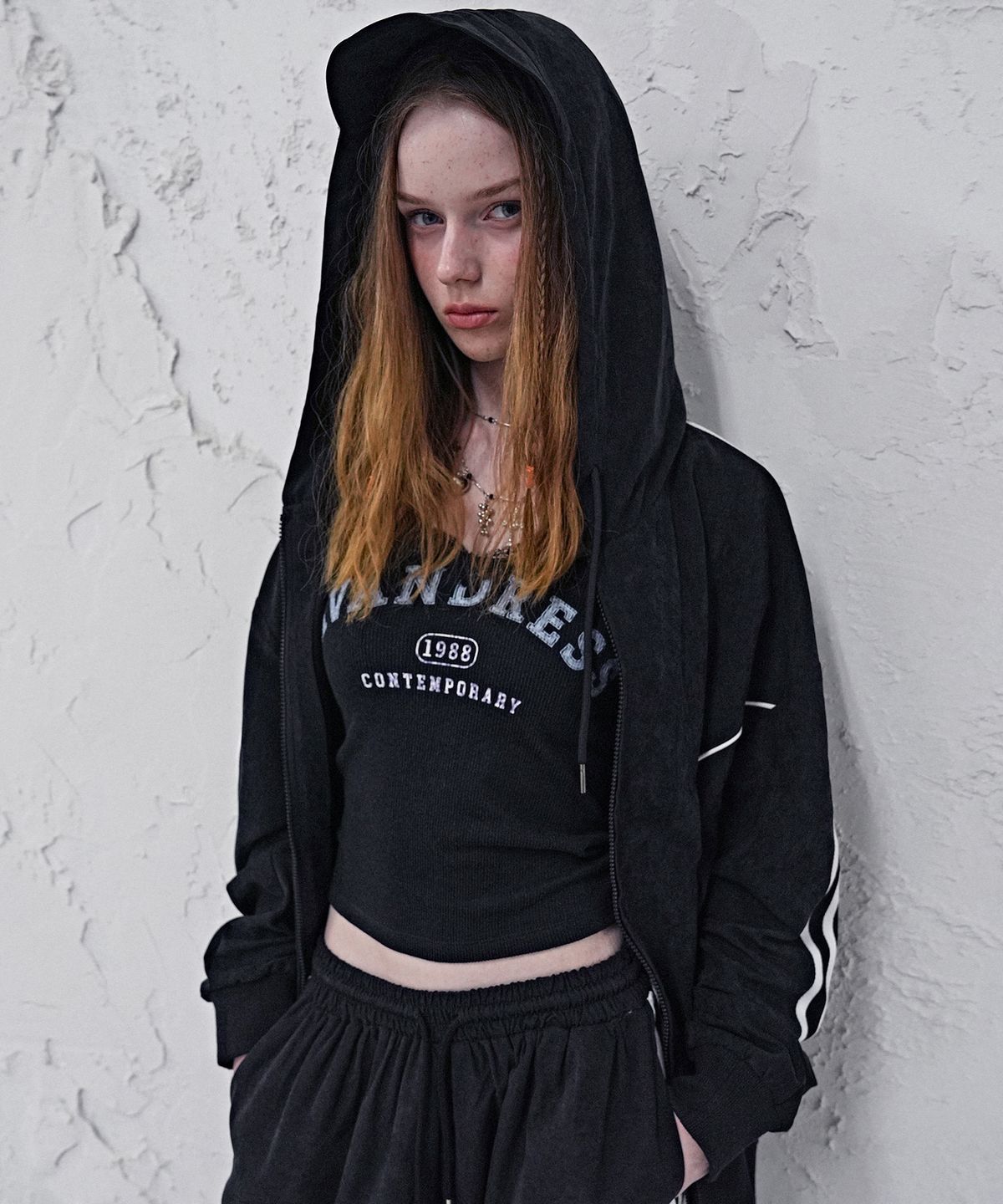 어반드레스(AVANDRESS) [SET] Bliss Hood Zip-up + Unisex Bliss Suede Wide Pants