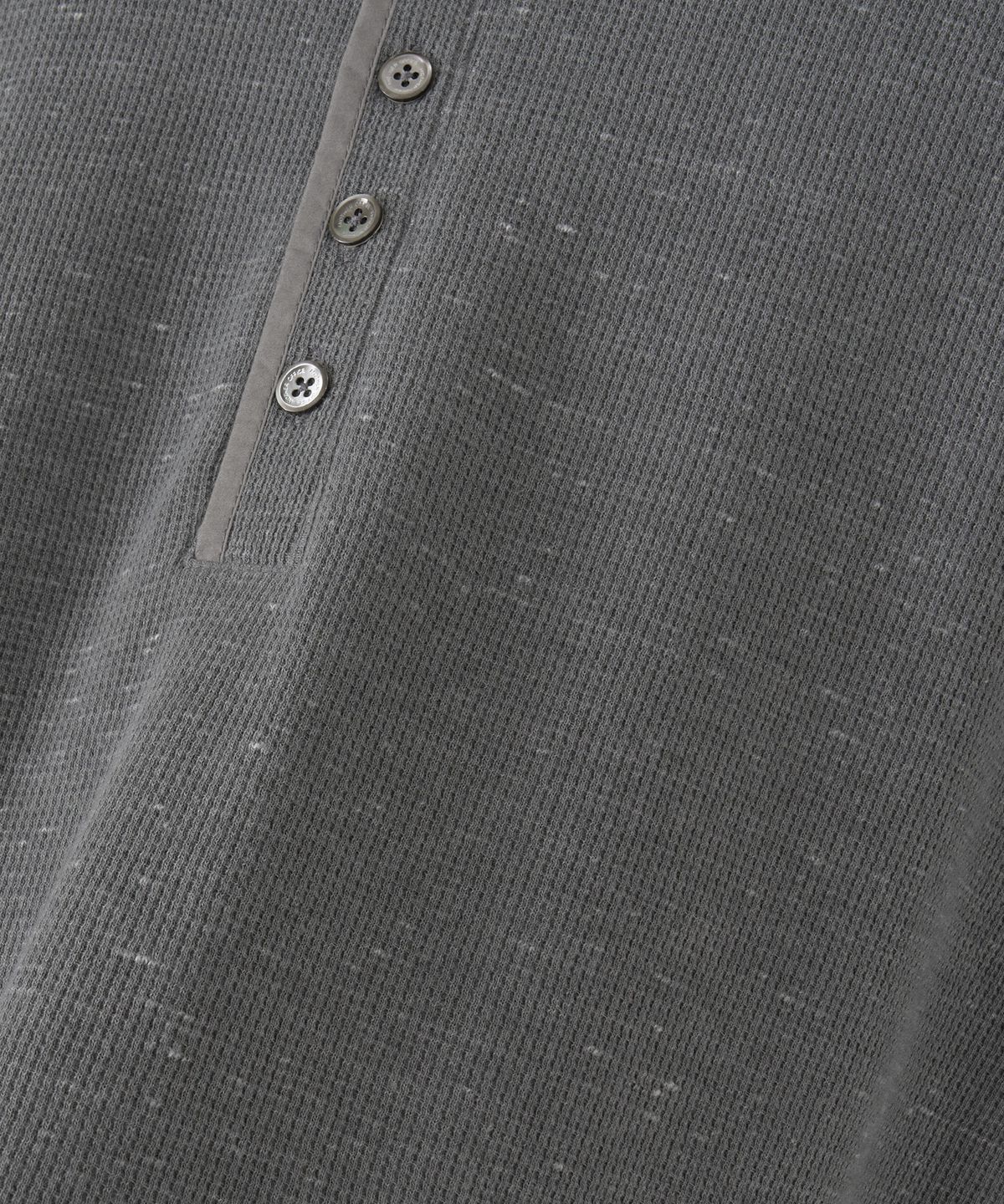 어나더 오피스(ANOTHER OFFICE) Waffle Henley Pullover (Frost gray)