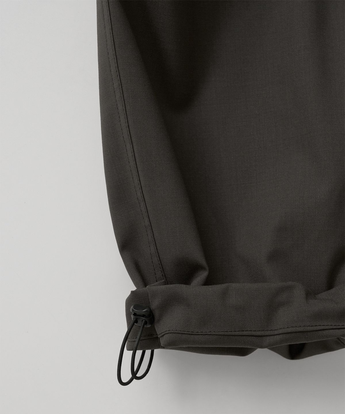 어나더 오피스(ANOTHER OFFICE) Tropical-Wool Utility Pants (Dark oak)