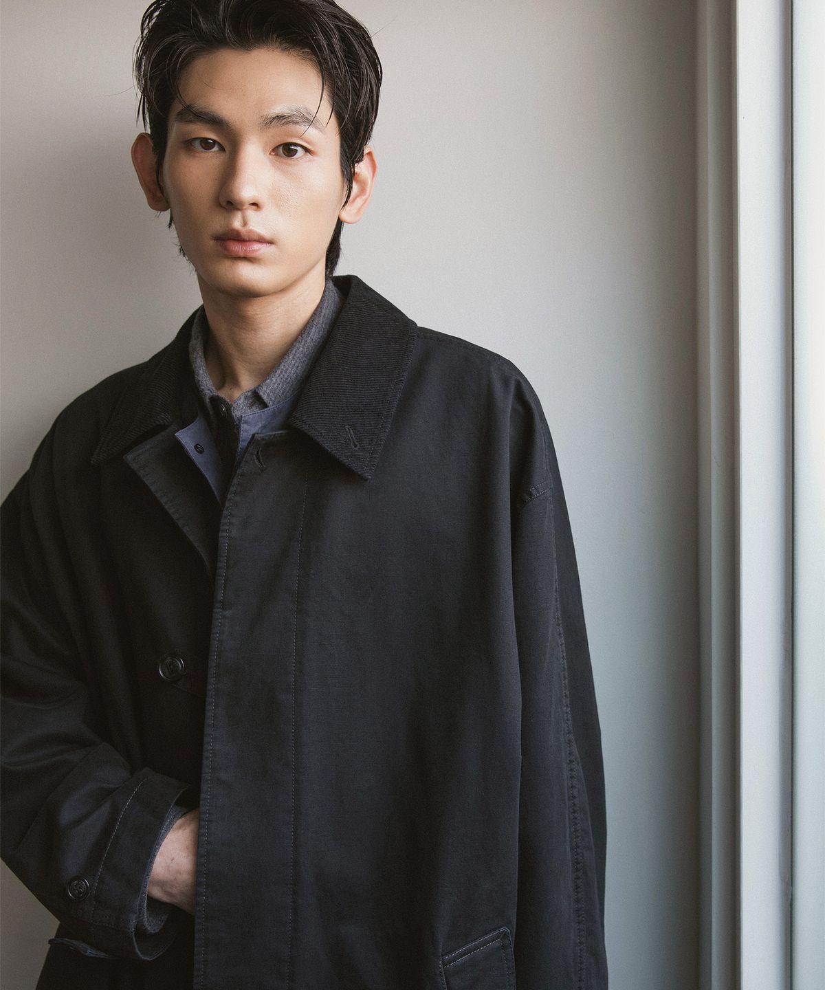 어나더 오피스(ANOTHER OFFICE) Bonjour Mac Coat (Almost black)